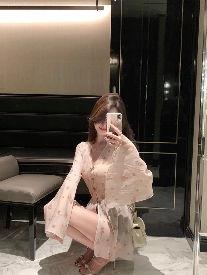 纱木梦境 夏装长袖收腰碎花衬衫 Summer Long-Sleeve Waist-Cinching Floral Shirt