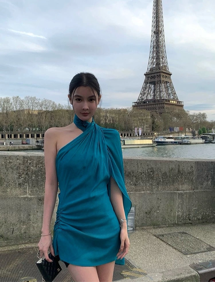 塞纳风信 流光蓝挂脖露肩连衣裙 Seine Breeze Iridescent Blue Halter Off-Shoulder Dress