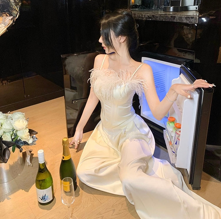 月光瑶姬 - 休闲时尚羽毛吊带背心上衣/阔腿裤 Casual Chic Feather Camisole Top/Wide-Leg Pants