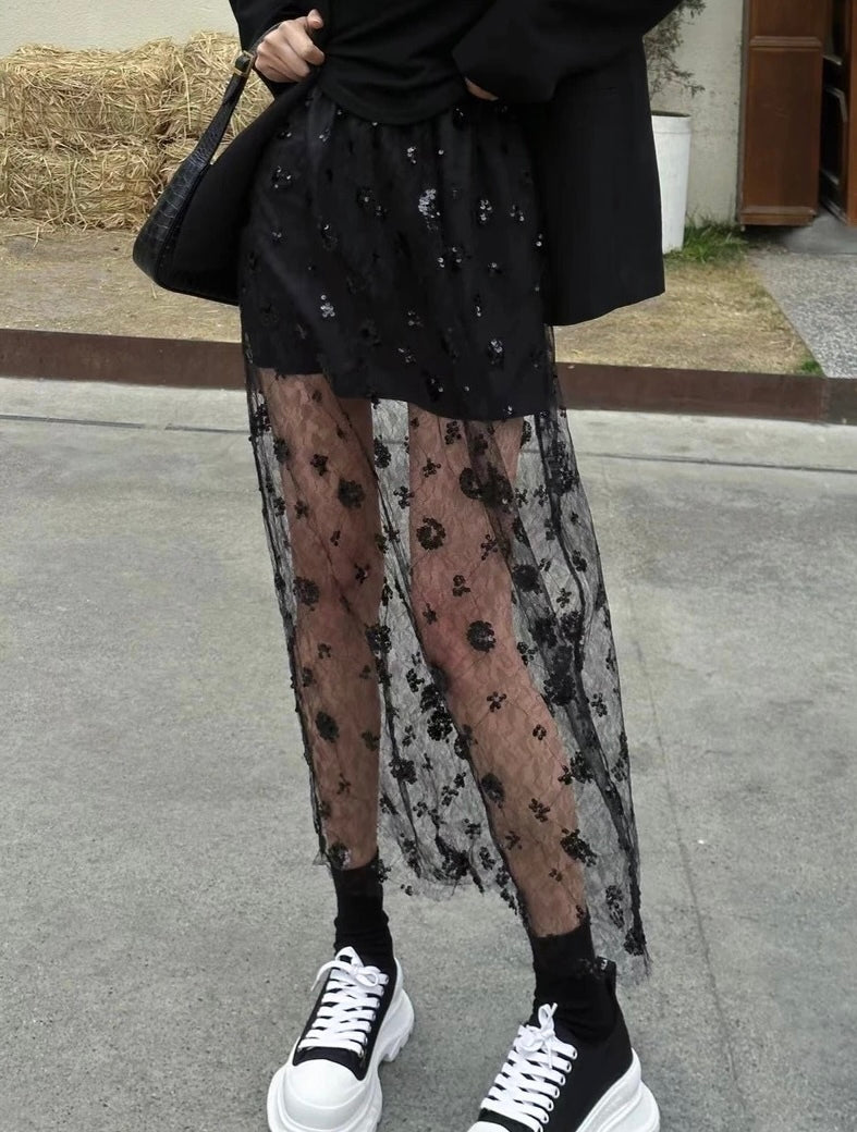 黑纱舞步 时尚镂空亮片花朵蕾丝半裙 Fashionable Cutout Sequin Flower Lace Midi Skirt