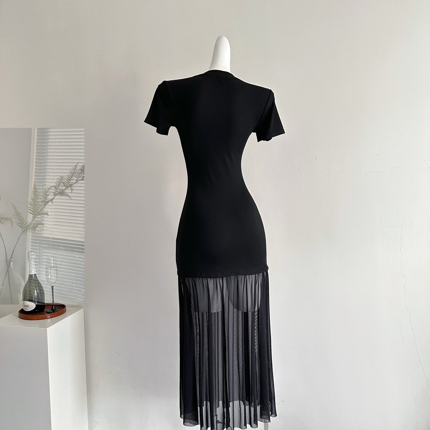 无法抗拒 法式赫本风短袖连衣裙 French Hepburn-Style Short-Sleeve Dress