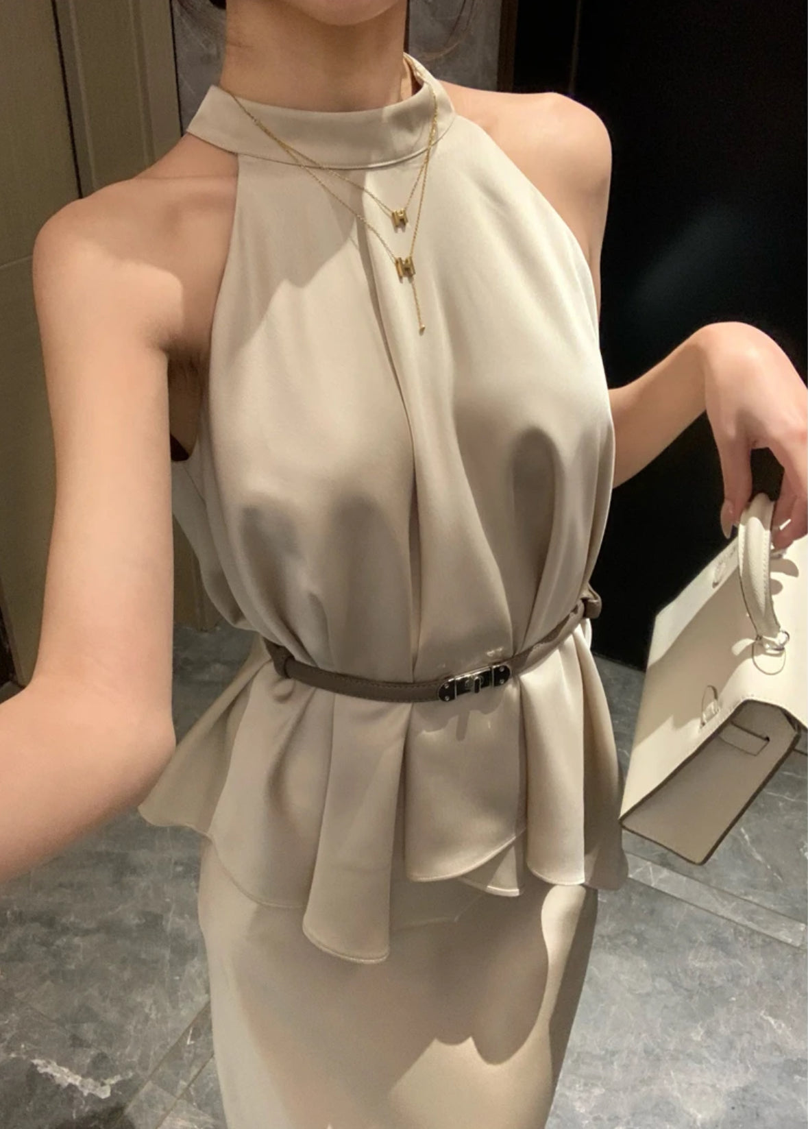 矜贵佳人 高级感无袖挂脖气质上衣/半裙套装 Elegant Sleeveless Halter Neck Top/Skirt Set