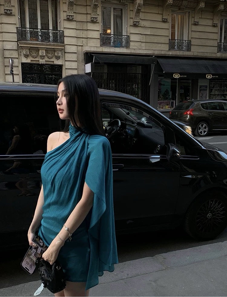 塞纳风信 流光蓝挂脖露肩连衣裙 Seine Breeze Iridescent Blue Halter Off-Shoulder Dress