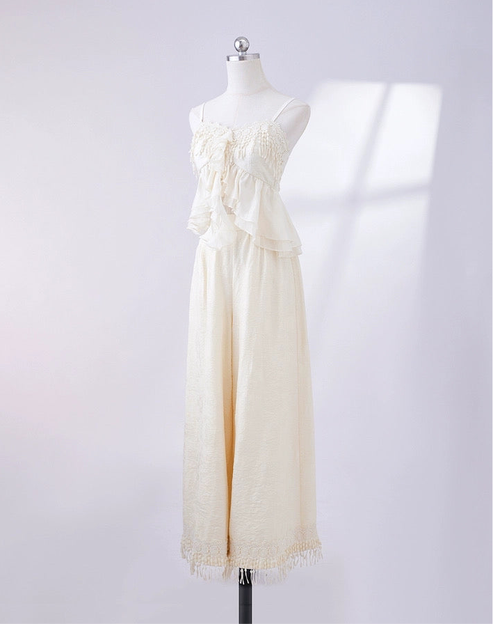 落花惊雨 绣花流苏多层纱上衣+阔腿套装 Falling Blossoms – Embroidered Tassel Multi-layer Tulle Top + Wide-leg Pants Set