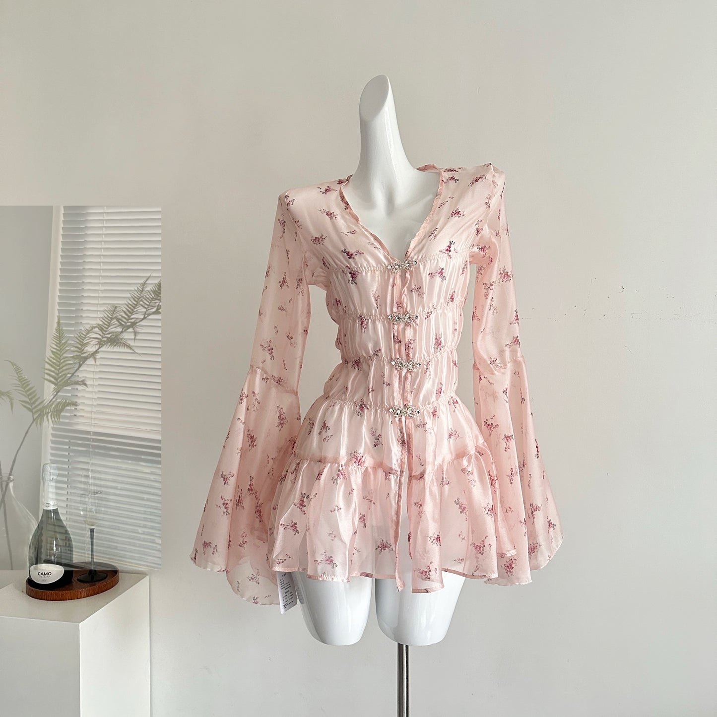 纱木梦境 夏装长袖收腰碎花衬衫 Summer Long-Sleeve Waist-Cinching Floral Shirt