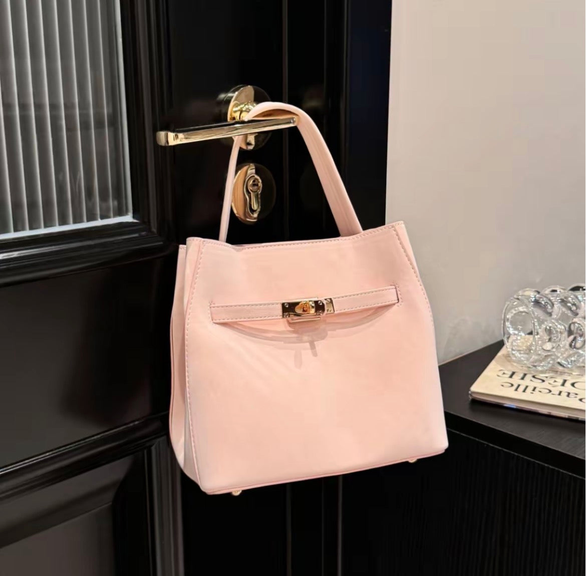 Smooth Design Keilly Structured Pebbled Top Handle Bag - PU