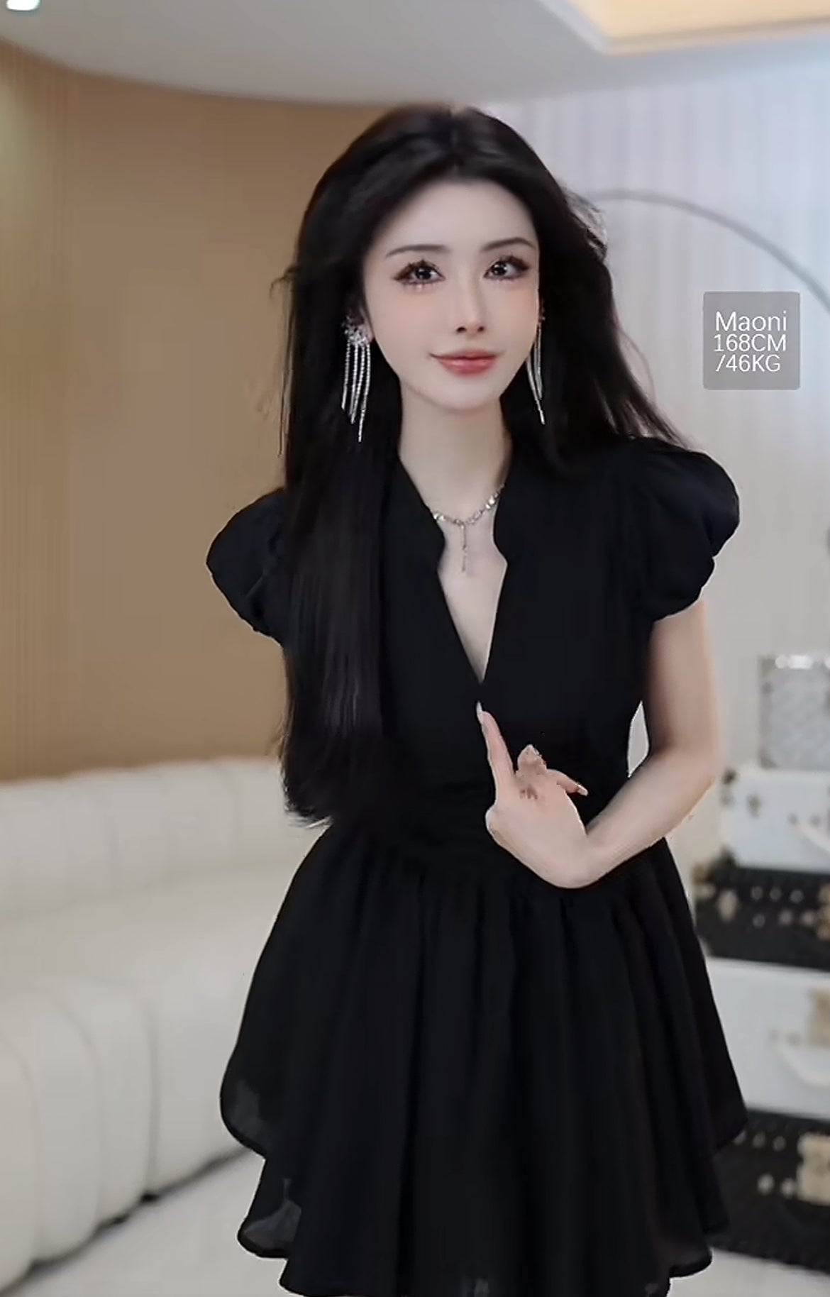 天鹅美颈 显瘦显白收腰连衣裙 Swan Neck Slimming Waist-Defining Flattering and Brightening Dress