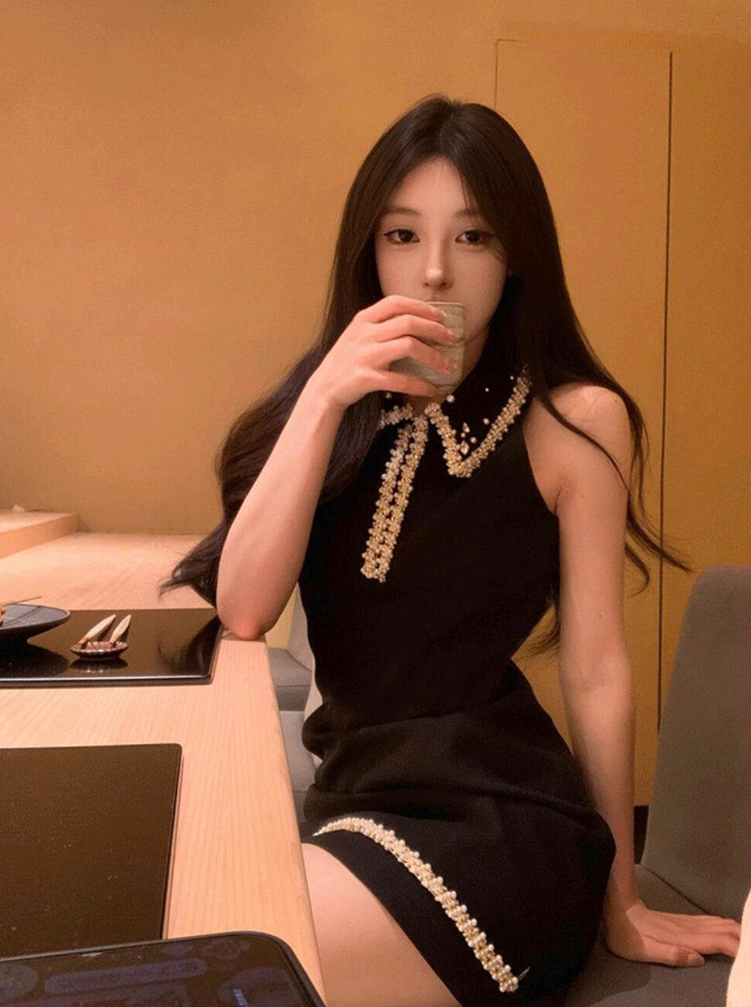 星耀黑 钉珠小香收腰连衣裙 Starlight Black Pearl-Button Chanel-Style Waist-Cinching Dress