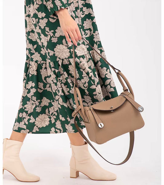 LINDI VERA Women’s Genuine Leather Doctor Bag Large-Capacity Pillow Shoulder Handbag