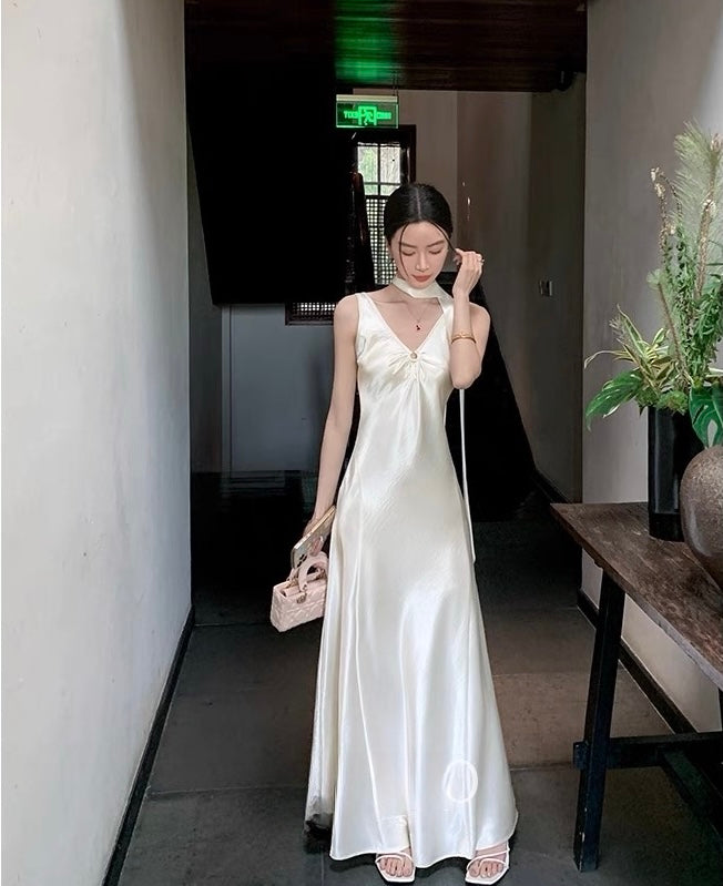 月上人间 飘带醋酸抽褶连衣裙 Moonlit Elegance Acetate Ruched Dress with Flowing Ribbons