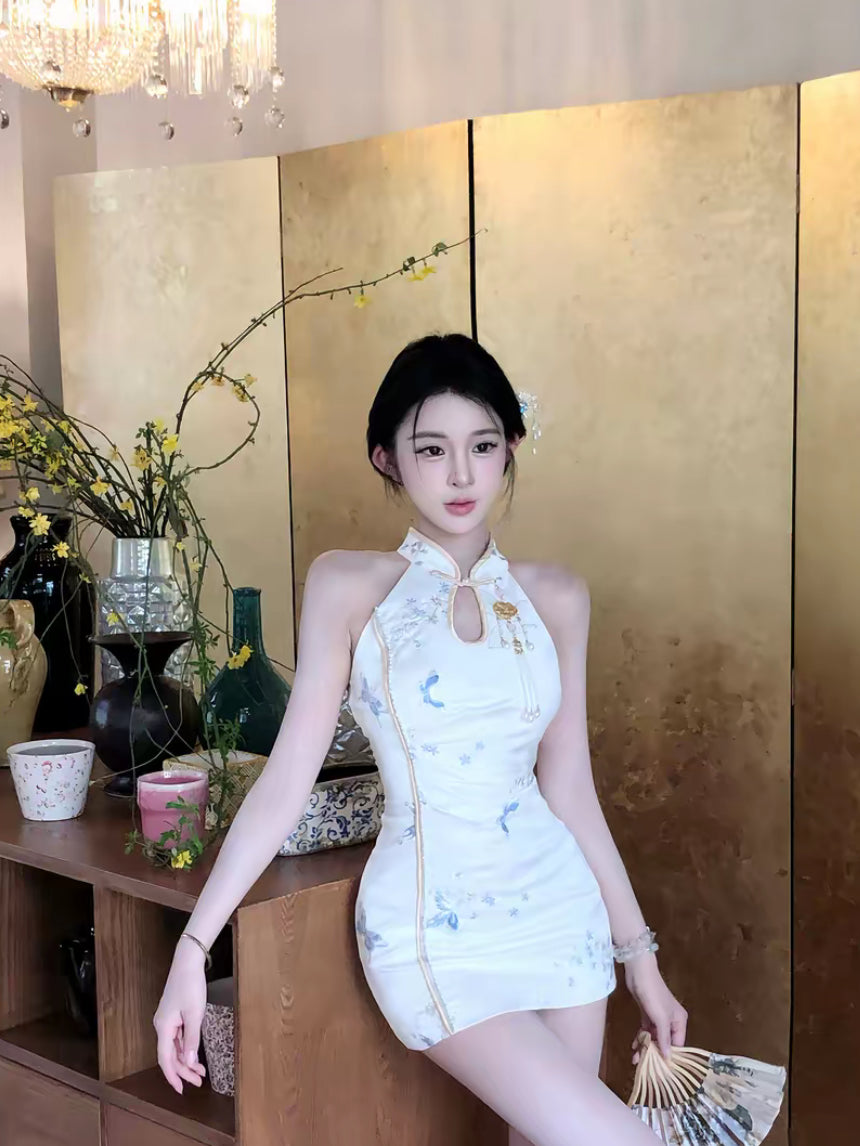 烟雨如梦 气质挂脖短款旗袍 Misty Dream Halter Neck Short Qipao with Elegant Charm