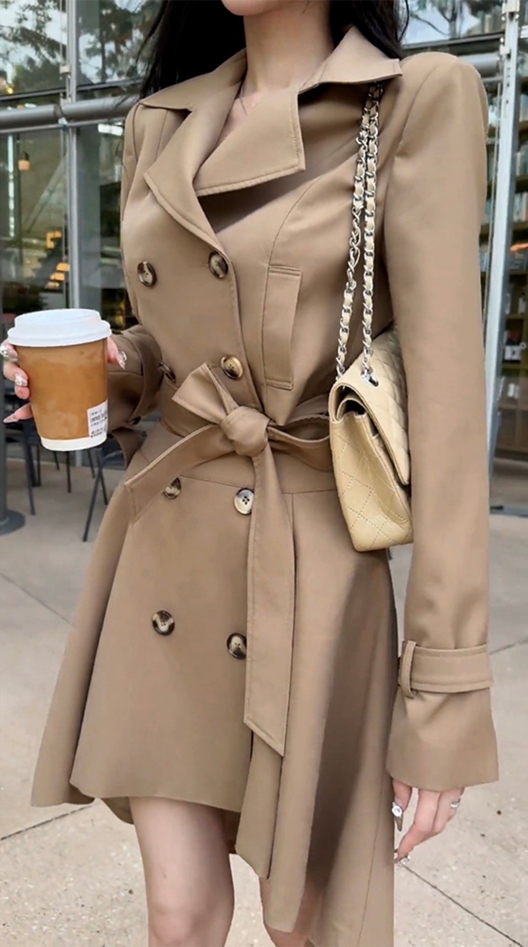 英伦恋歌 秋冬排扣短款风衣 British Love Song Autumn/Winter Buttoned Short Trench Coat