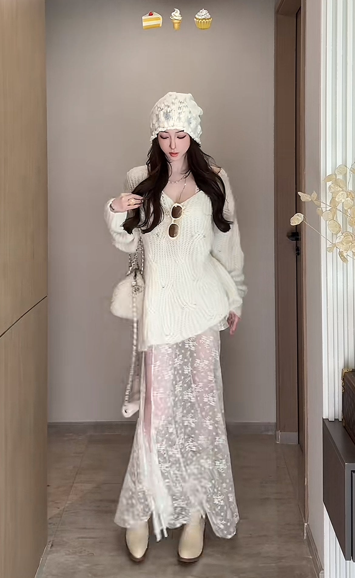 蕾丝柔影 蕾丝包臀花边鱼尾半裙/毛衣 Lace Soft Silhouette – Lace Bodycon Fishtail Hem Skirt / Sweater
