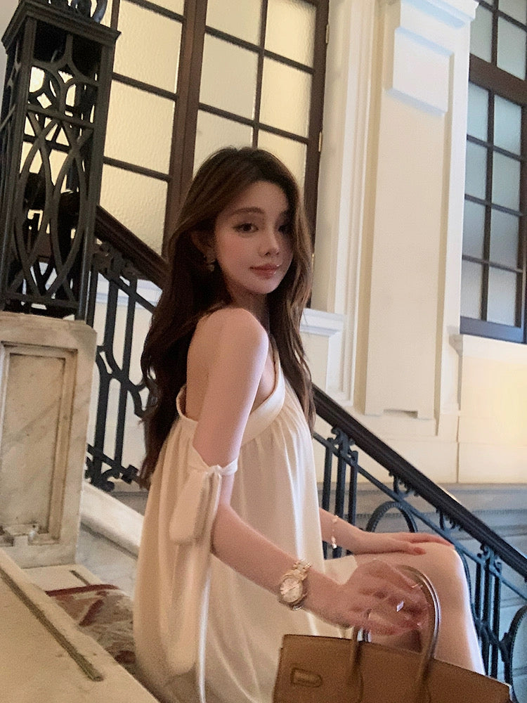瑶瑶窃语 斜肩宽松雪纺衫上衣/连衣裙 Whisper of Yao – One-Shoulder Loose Chiffon Blouse / Dress