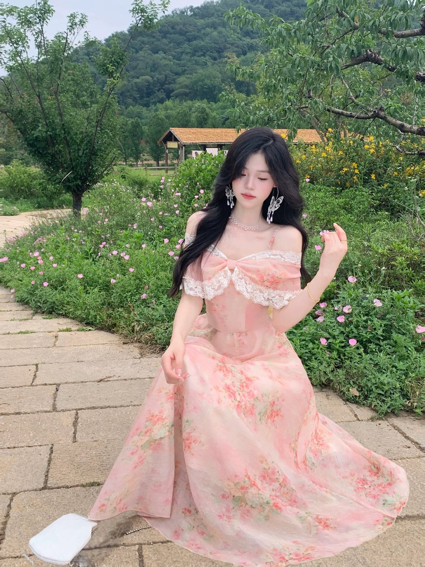 晨曦沁芳 气质浪漫碎花连衣裙 Morning Dew Floral Dress – Elegant & Romantic Style