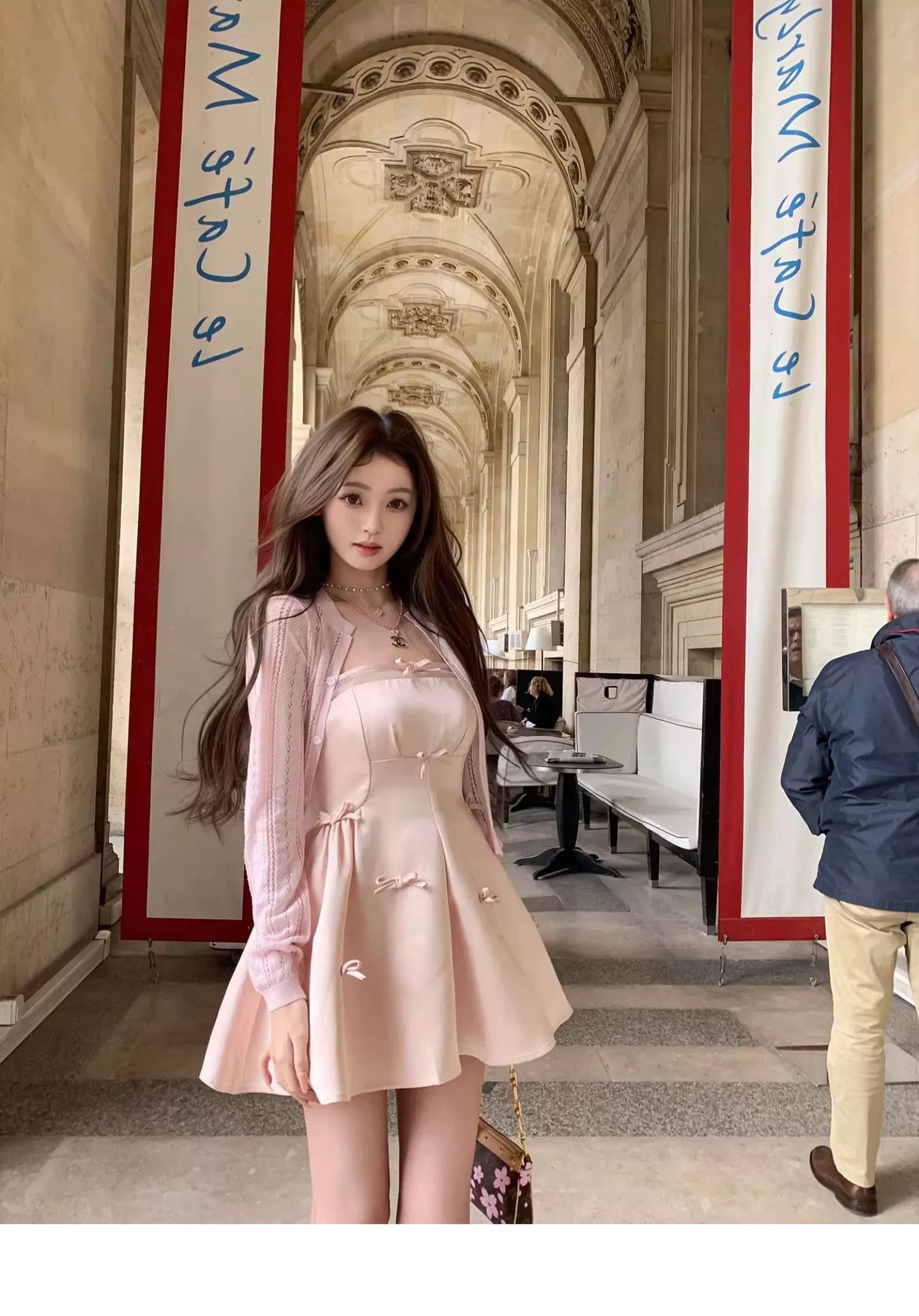 初恋巴黎 缎面蝴蝶结甜美连衣裙 First Love Paris – Satin Bow Sweetheart Dress