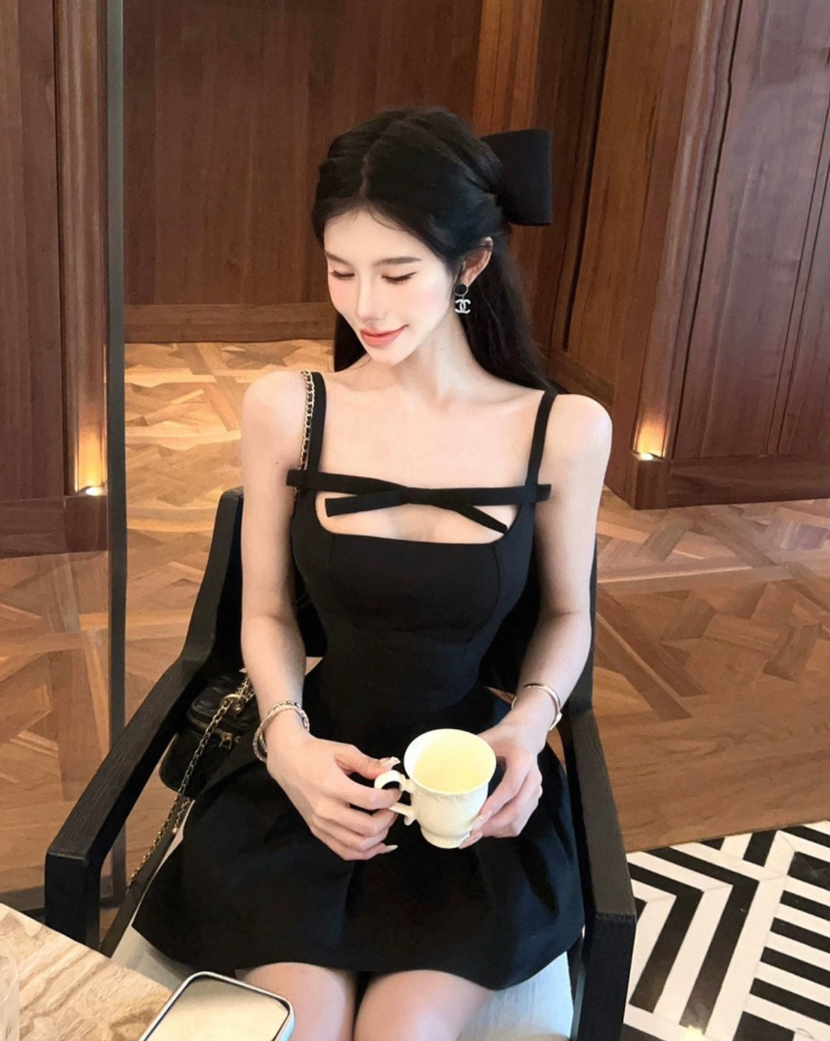 精品美人 法式性感a字裙收腰连衣裙 Elegant Beauty French-Style Sexy A-Line Waist-Cinching Dress
