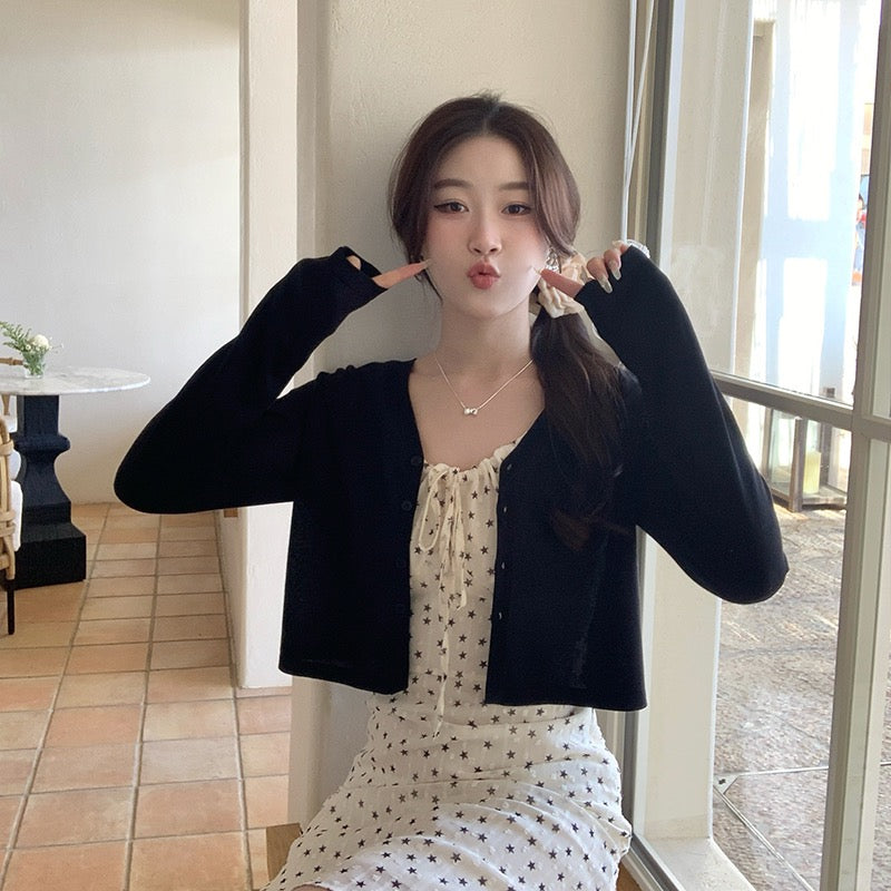 奶黄之夏 配吊带小外搭防晒针织开衫 Milky Yellow Summer – Camisole Set with Lightweight Knit Sun-Protective Cardigan