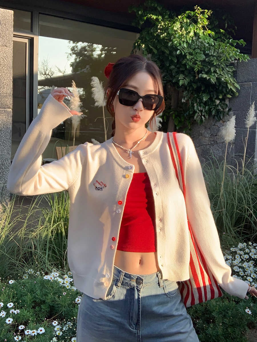 奶呼呼的她 针织吊带外搭毛衣开衫 Creamy Her – Knit Camisole with Matching Sweater Cardigan