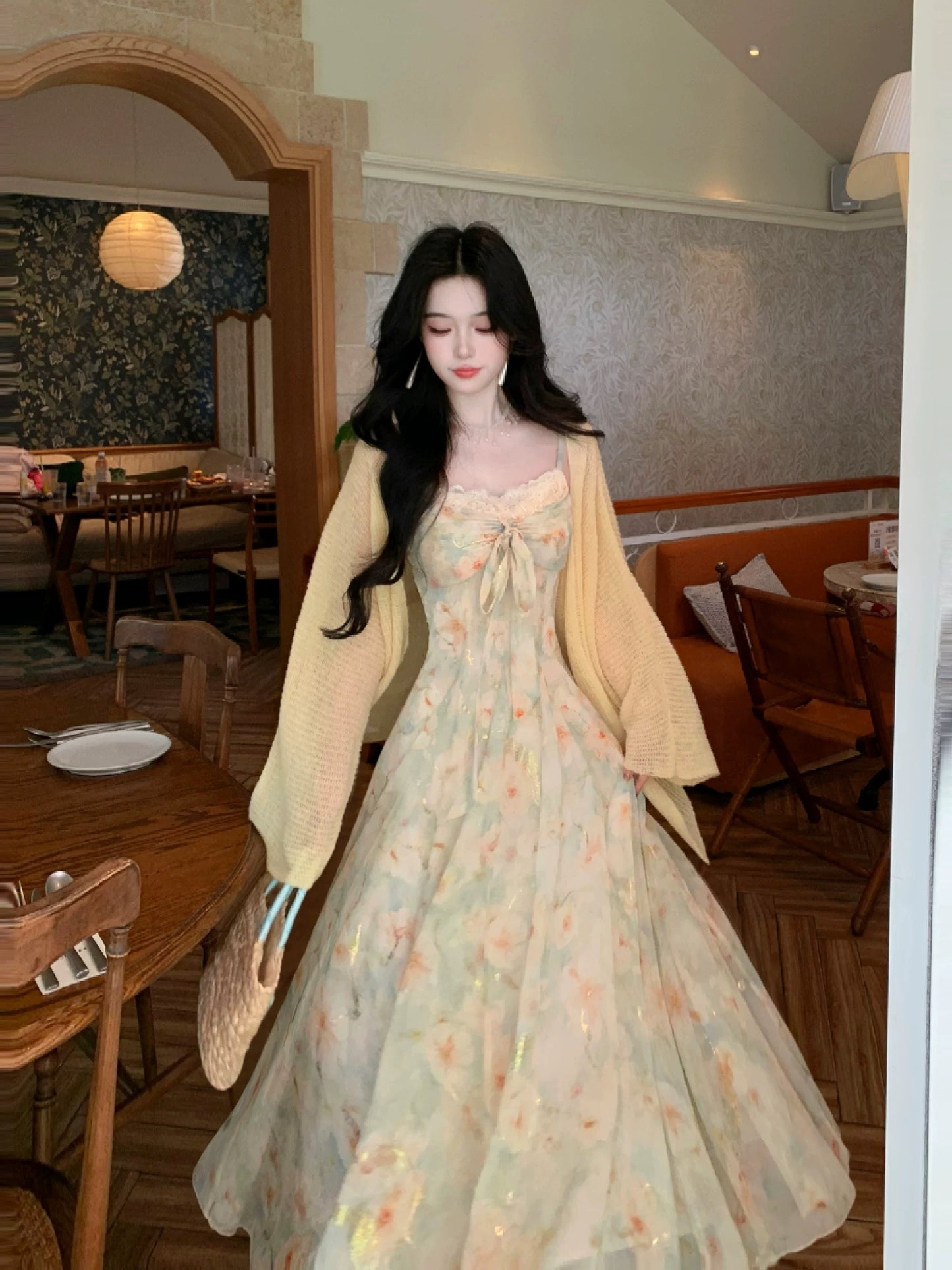 涟心蕊 碎花烫金蝴蝶结吊带连衣裙 Lianxinrui – Floral Foil-Print Bowknot Camisole Dress