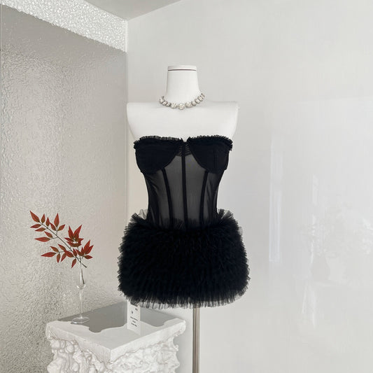 高级性感 性感蕾丝透视抹胸背心上衣短裤套装 Elegant & Sexy Lace Sheer Strapless Crop Top and Shorts Set