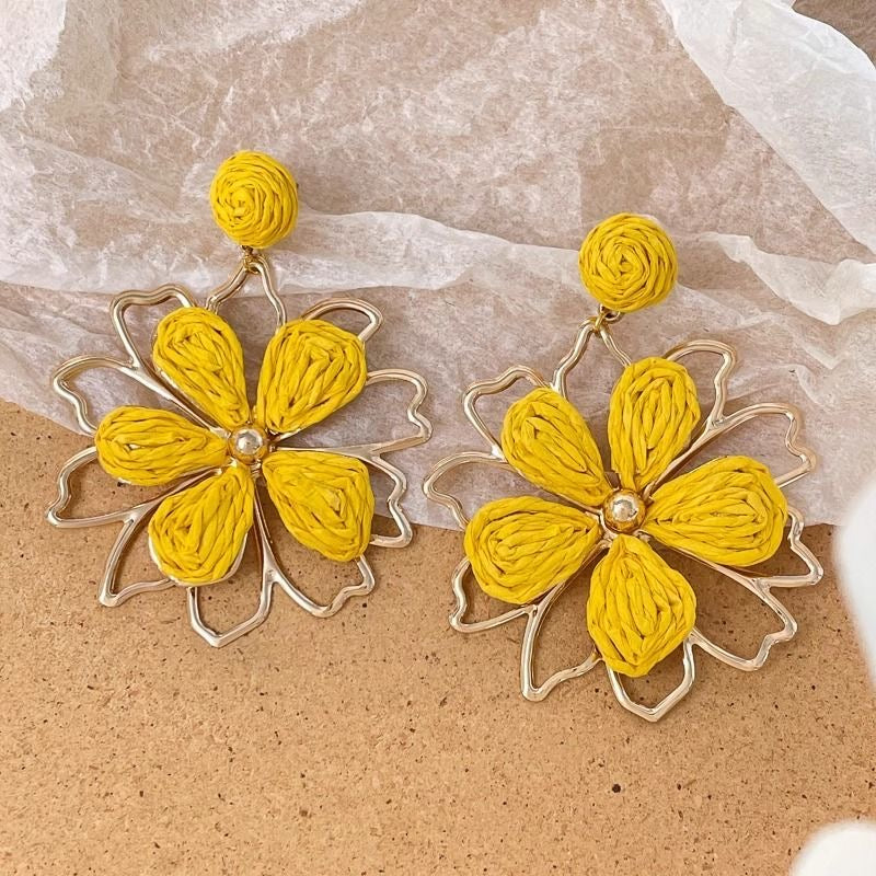 风吹岛屿 度假风编织太阳花朵耳环 Wind-Blown Island Vacation Style Woven Sunflower Earrings