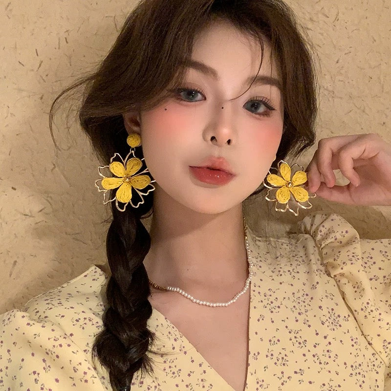 风吹岛屿 度假风编织太阳花朵耳环 Wind-Blown Island Vacation Style Woven Sunflower Earrings