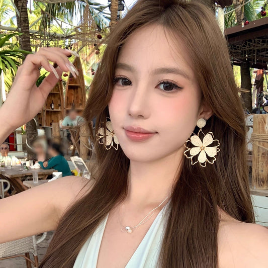 风吹岛屿 度假风编织太阳花朵耳环 Wind-Blown Island Vacation Style Woven Sunflower Earrings