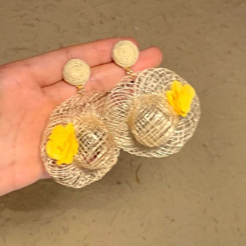 西西里邂逅 小众设计感度假风草帽耳环 Sicilian Encounter Niche Design Vacation-Style Straw Hat Earrings