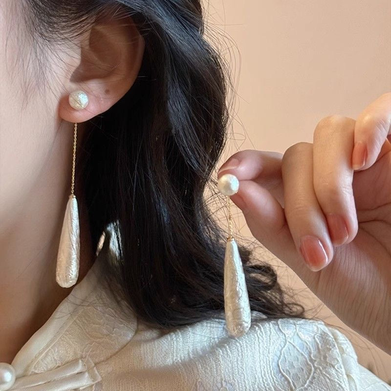 赶赴晚宴 法式复古水滴棉花珍珠耳环 To the Banquet – French Vintage Teardrop Cotton Pearl Earrings