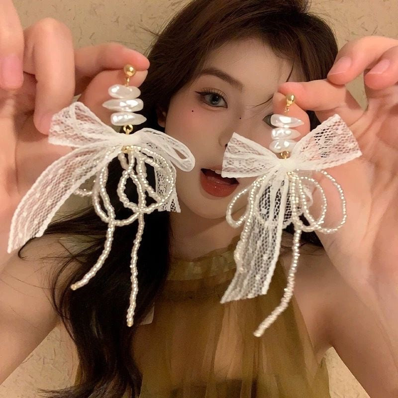 纯欲公主 流苏蝴蝶结巴洛克珍珠耳环 Innocent Glam Princess – Tassel Bow Baroque Pearl Earrings