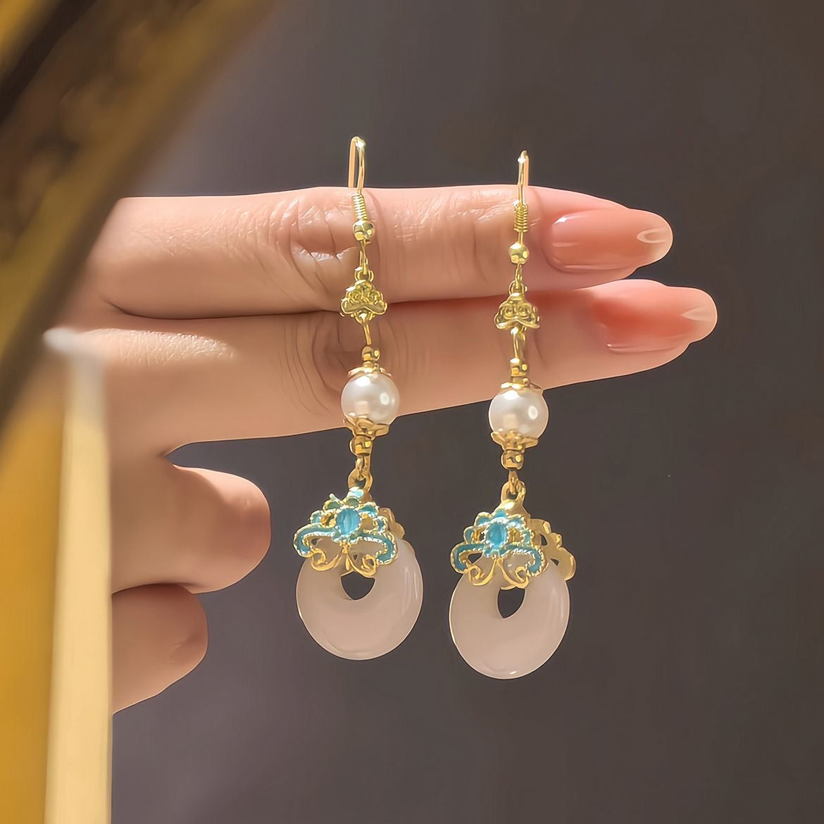 云腾玉梦 新中式国风耳环 Rising Clouds and Jade Dreams – New Chinese Style Earrings