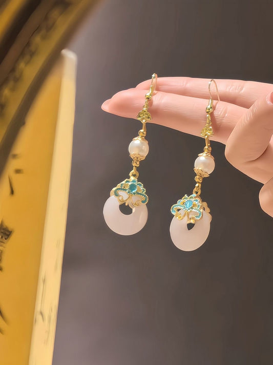 云腾玉梦 新中式国风耳环 Rising Clouds and Jade Dreams – New Chinese Style Earrings