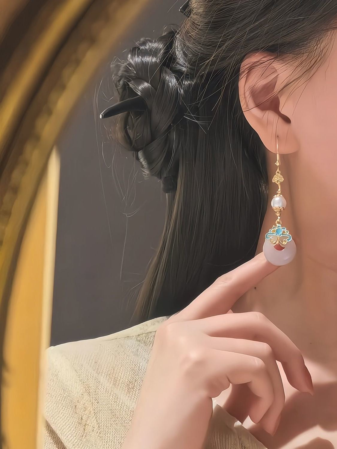 云腾玉梦 新中式国风耳环 Rising Clouds and Jade Dreams – New Chinese Style Earrings