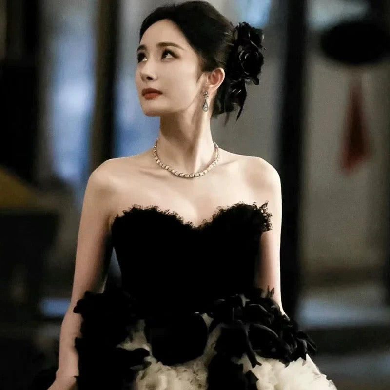 古韵黑琵琶 国风民族风典雅耳环 Elegant Black Pipa Earrings with Traditional Chinese Ethnic Style