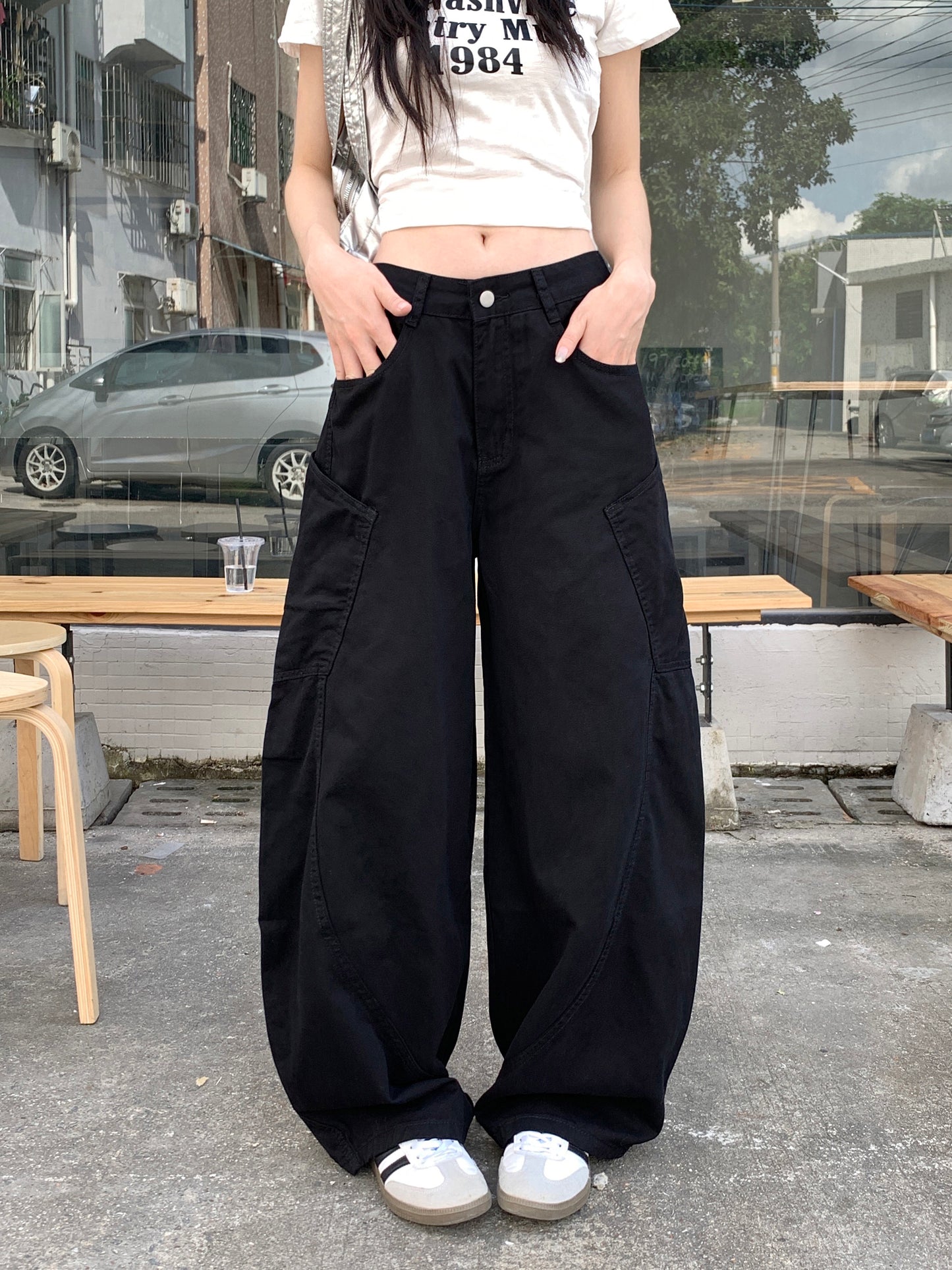 自有主张 弯刀设计美式大口袋牛仔裤 Statement Curved-Cut American Utility Jeans with Oversized Pockets