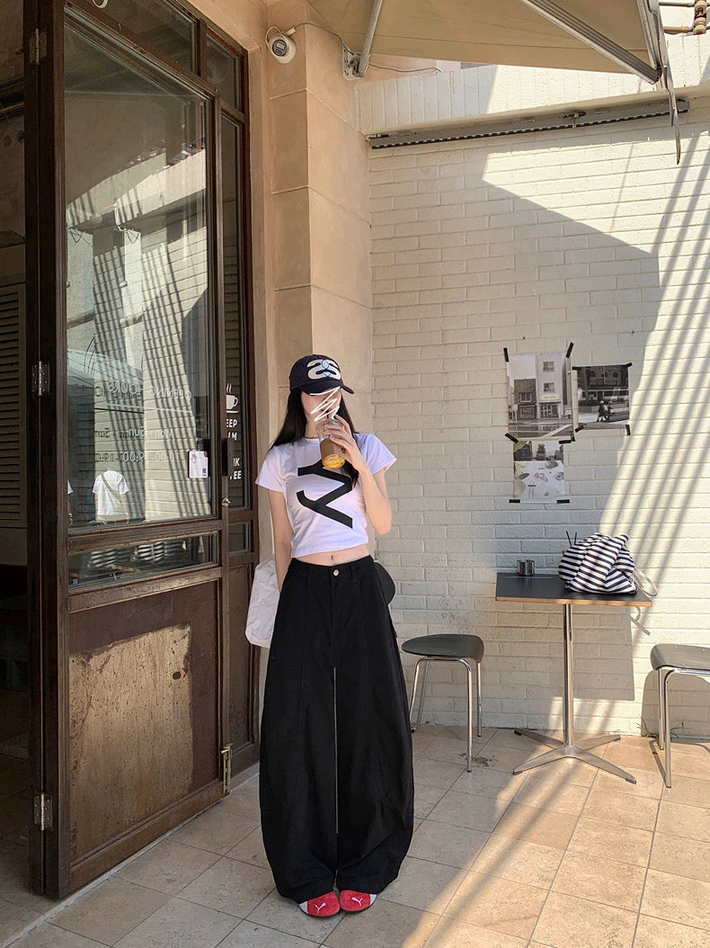 自有主张 弯刀设计美式大口袋牛仔裤 Statement Curved-Cut American Utility Jeans with Oversized Pockets