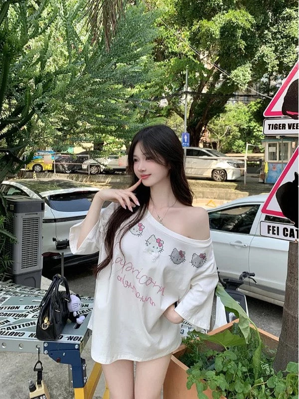 露思style 斜肩烫钻露肩上衣 Lusi Style Rhinestone Off-Shoulder Asymmetric Top
