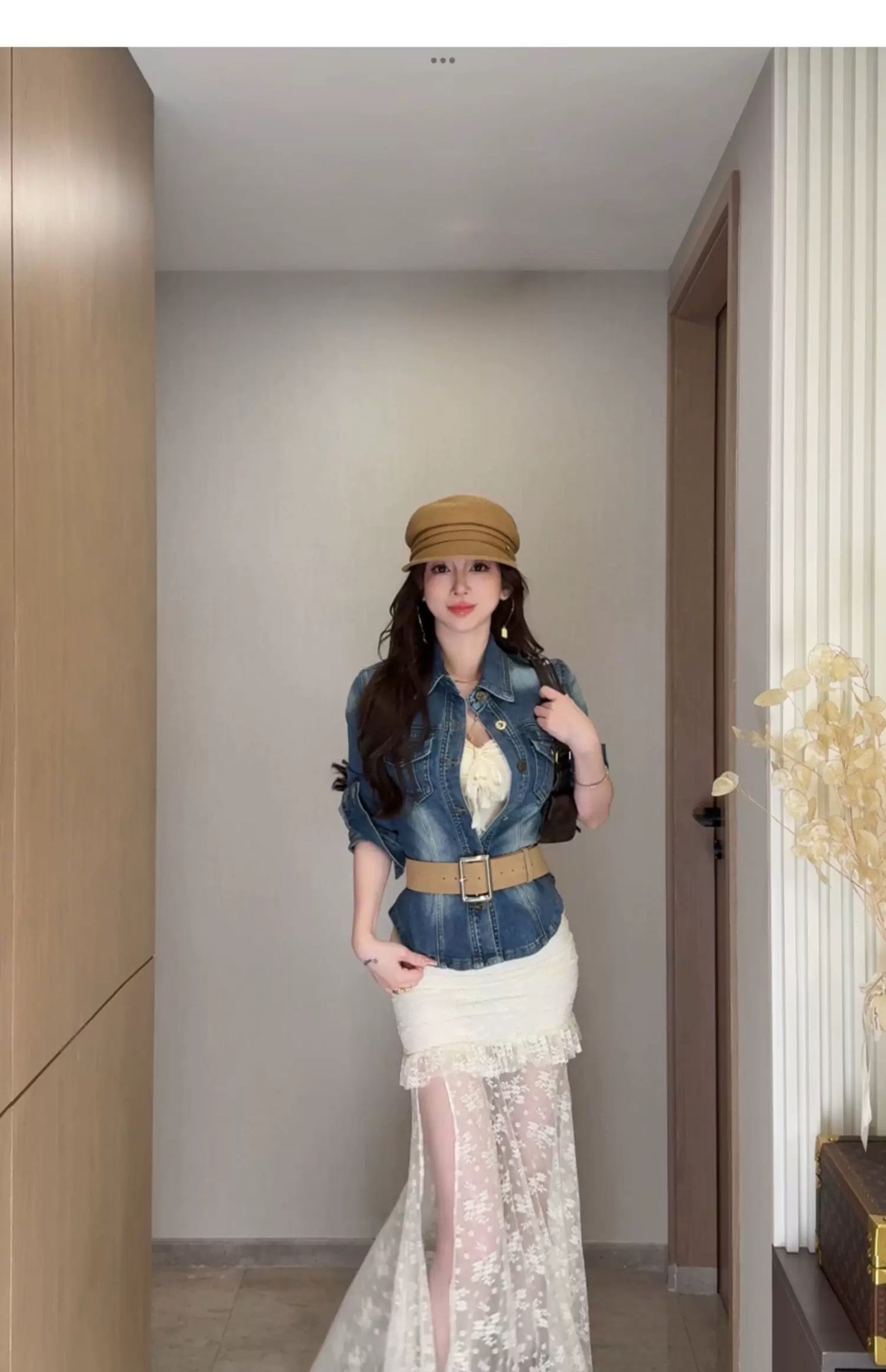 蕾丝柔影 蕾丝包臀花边鱼尾半裙/毛衣 Lace Soft Silhouette – Lace Bodycon Fishtail Hem Skirt / Sweater