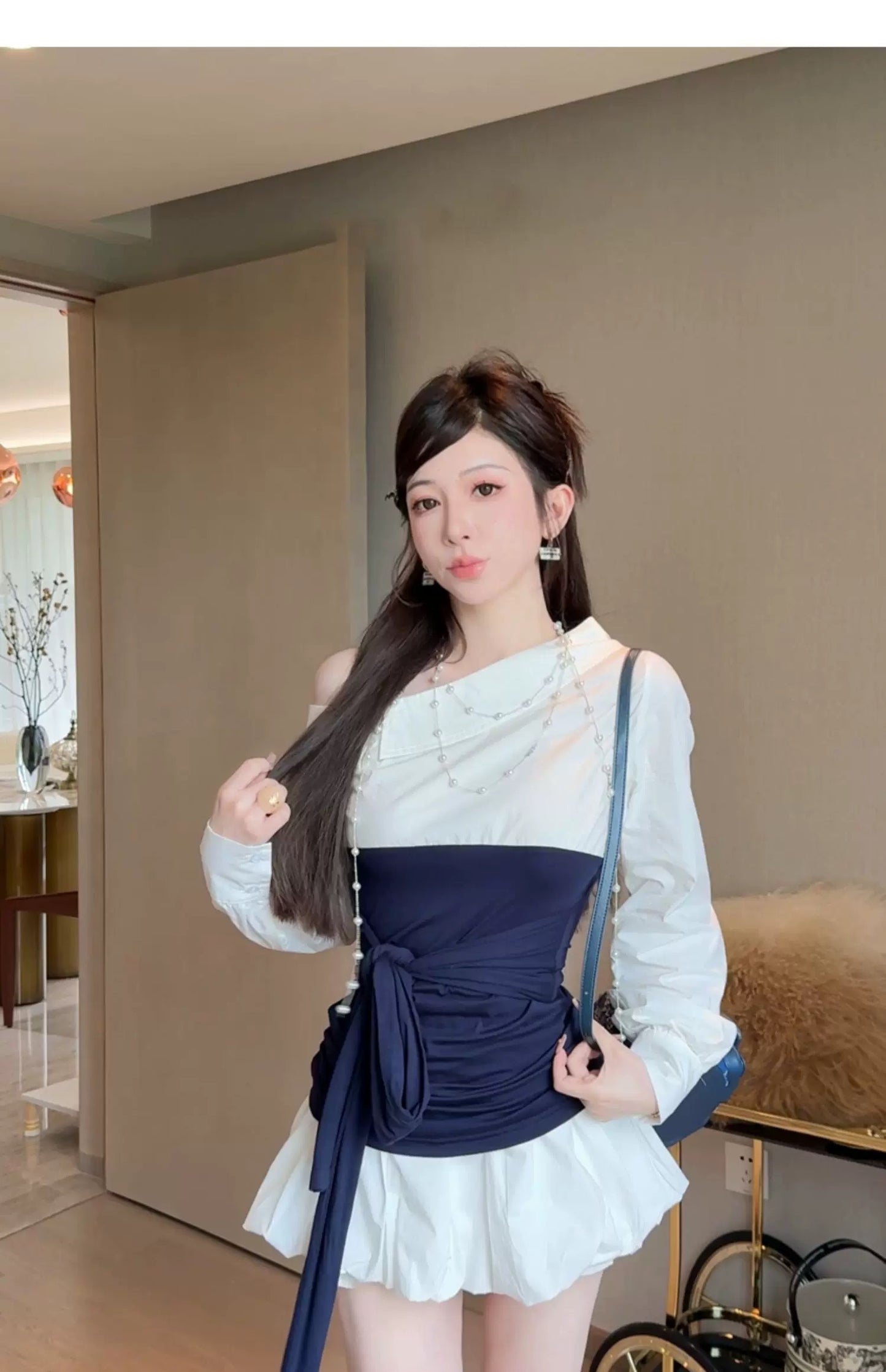 世京欧尼 韩系气质斜肩衬衫+半裙套装 Se-Kyung Unnie Korean-Style Off-Shoulder Shirt & Skirt Set