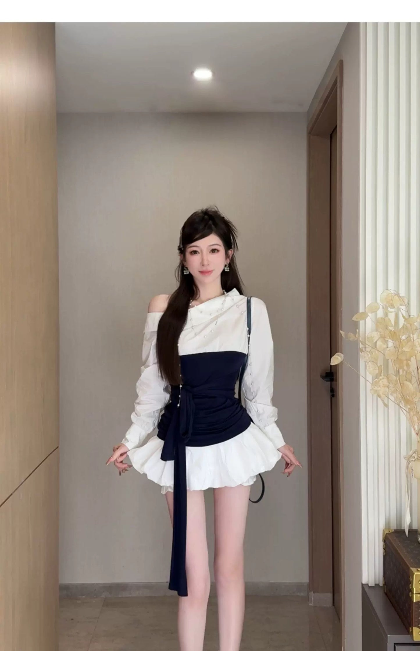 世京欧尼 韩系气质斜肩衬衫+半裙套装 Se-Kyung Unnie Korean-Style Off-Shoulder Shirt & Skirt Set