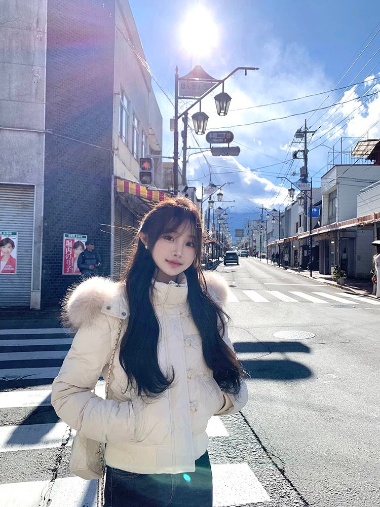 南区菲奥娜 秋冬脱卸帽毛领棉短款羽绒服 Nanqu Fiona Detachable Hood Faux Fur Collar Short Padded Down Jacket