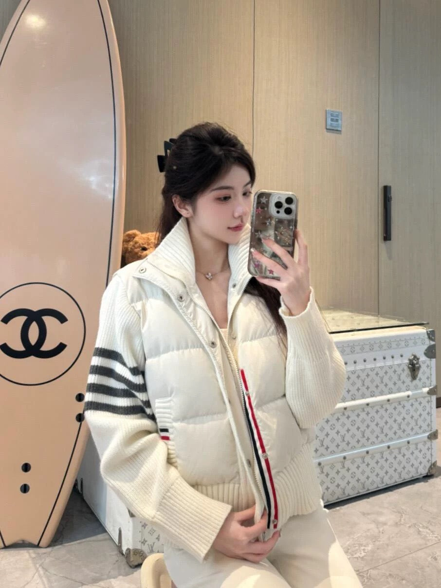 冬日千颂伊 韩系秋冬拼接针织棉轻薄羽绒服 Winter Cheon Song Yi Korean-Style Patchwork Knit Cotton Lightweight Down Jacket