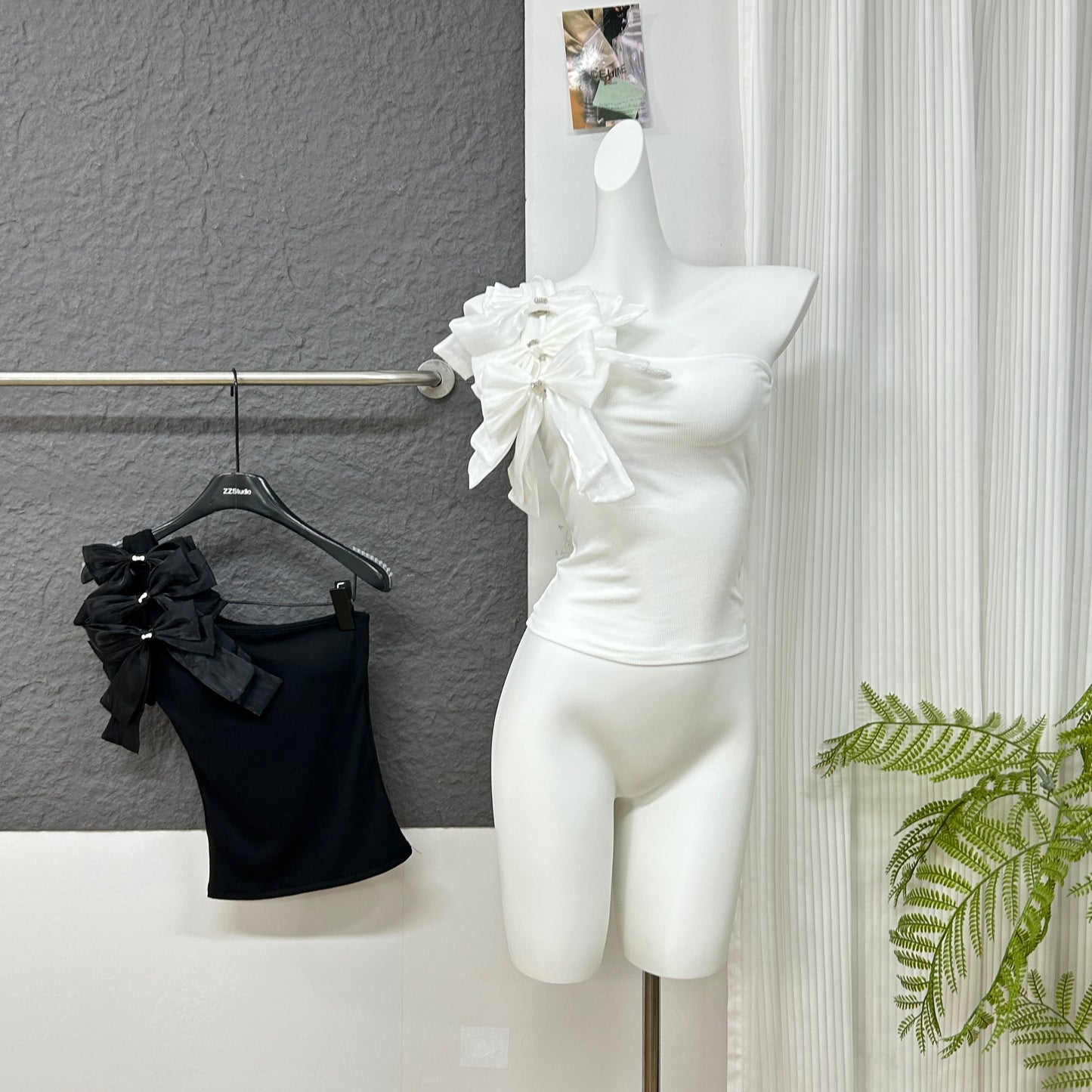 芭比蝴蝶 单肩短款上衣 Barbie Butterfly One-Shoulder Crop Top