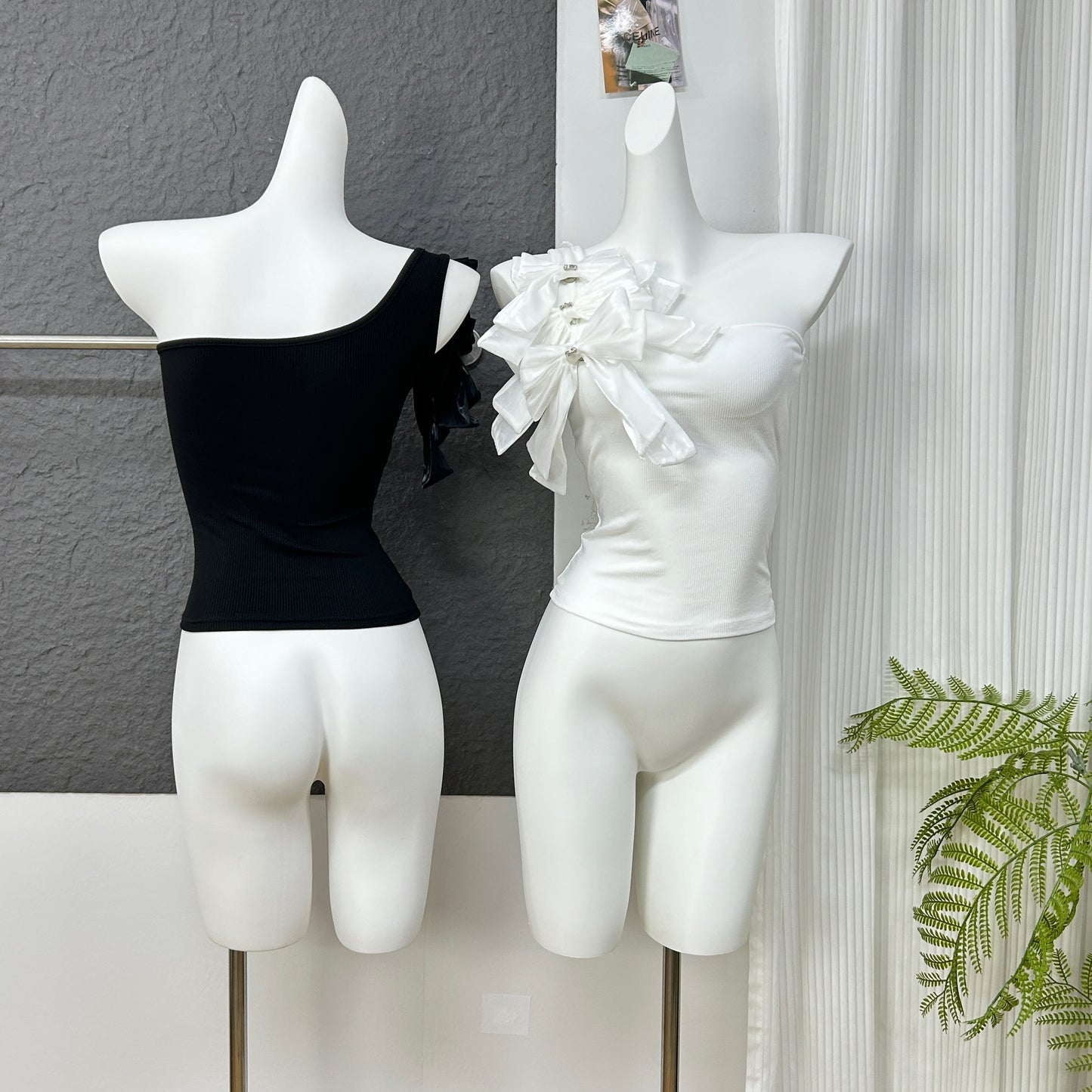 芭比蝴蝶 单肩短款上衣 Barbie Butterfly One-Shoulder Crop Top