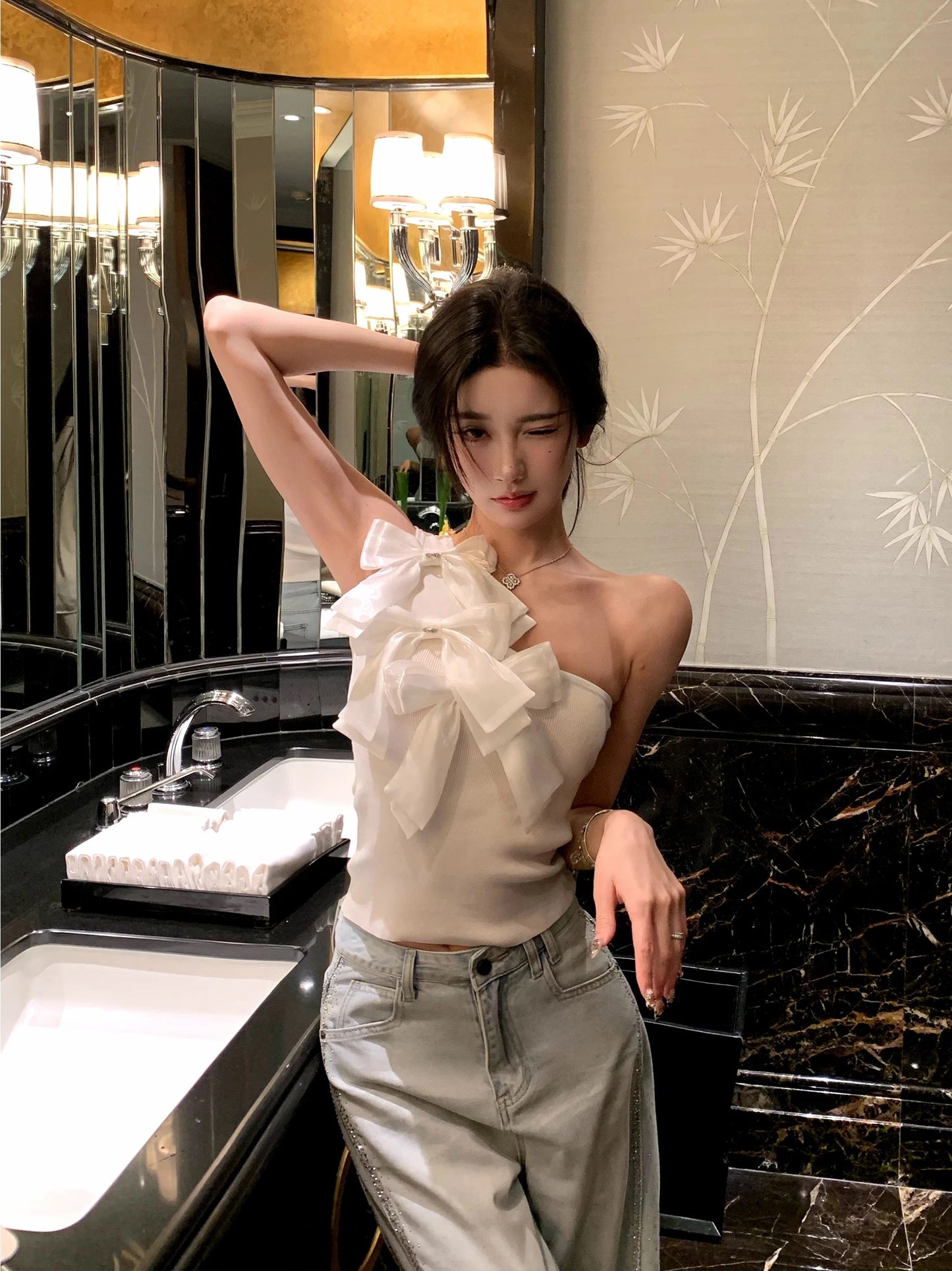 芭比蝴蝶 单肩短款上衣 Barbie Butterfly One-Shoulder Crop Top