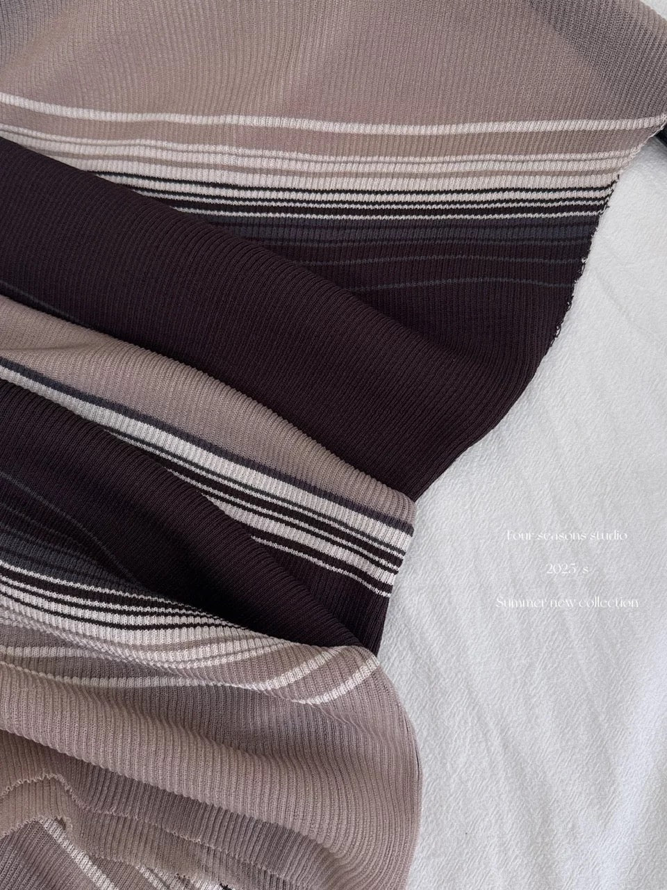 透透糖 复古气质网纱撞色条纹上衣/连衣裙 Tootoo Candy Vintage-Inspired Sheer Mesh Contrast-Stripe Top/Dress
