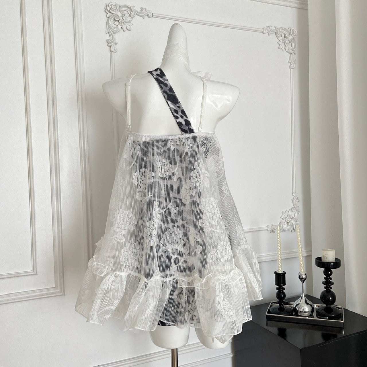 私藏信箱 蕾丝飘带罩衫豹纹连衣裙 Secret Mailbox Lace Ribbon Cover-Up Leopard Print Dress