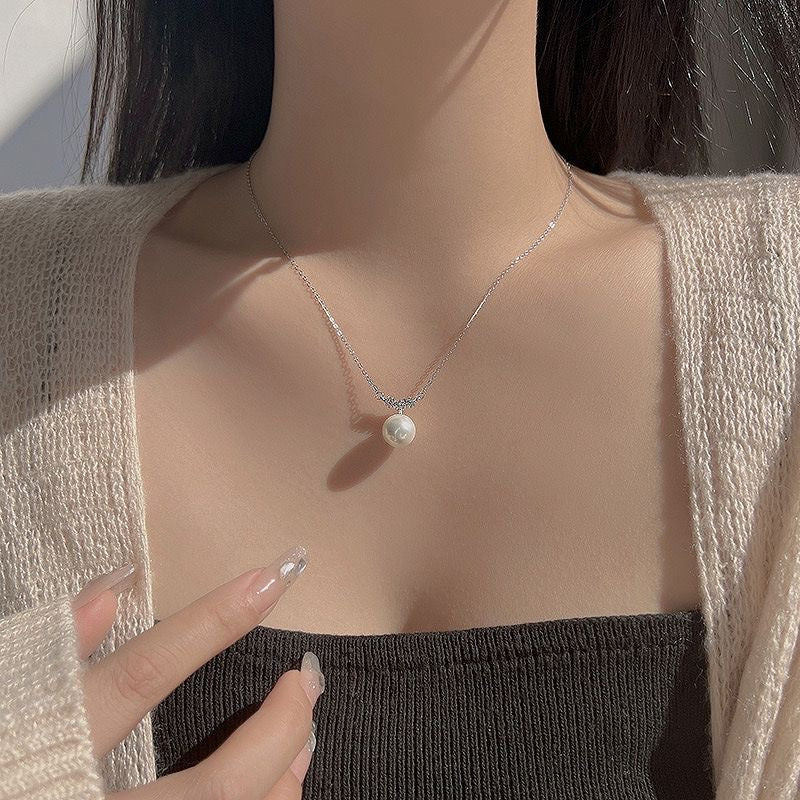 玉儿泪滴 珍珠小众轻奢气质锁骨项链 Yuer Teardrop – Elegant Niche Pearl Luxe Collarbone Necklace