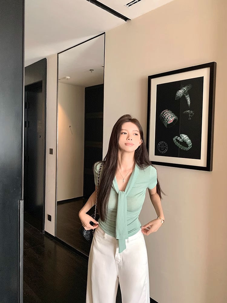 宅女佩佩 休闲系层次感百搭简约上衣 Homebody Peipei | Casual Layered Look Versatile Minimalist Top